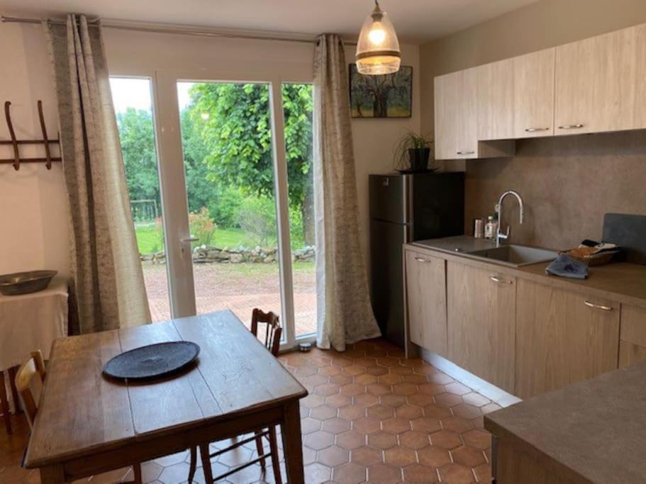 Logement Au Calme Pres D'Aurillac Sansac-de-Marmiesse Buitenkant foto
